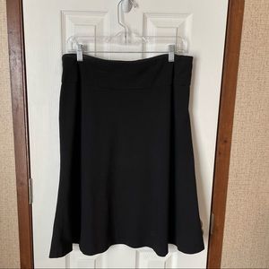 Simple Knee-Length Black Skirt